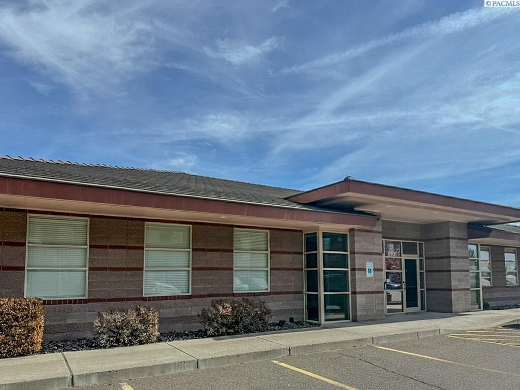 8101 Quinault