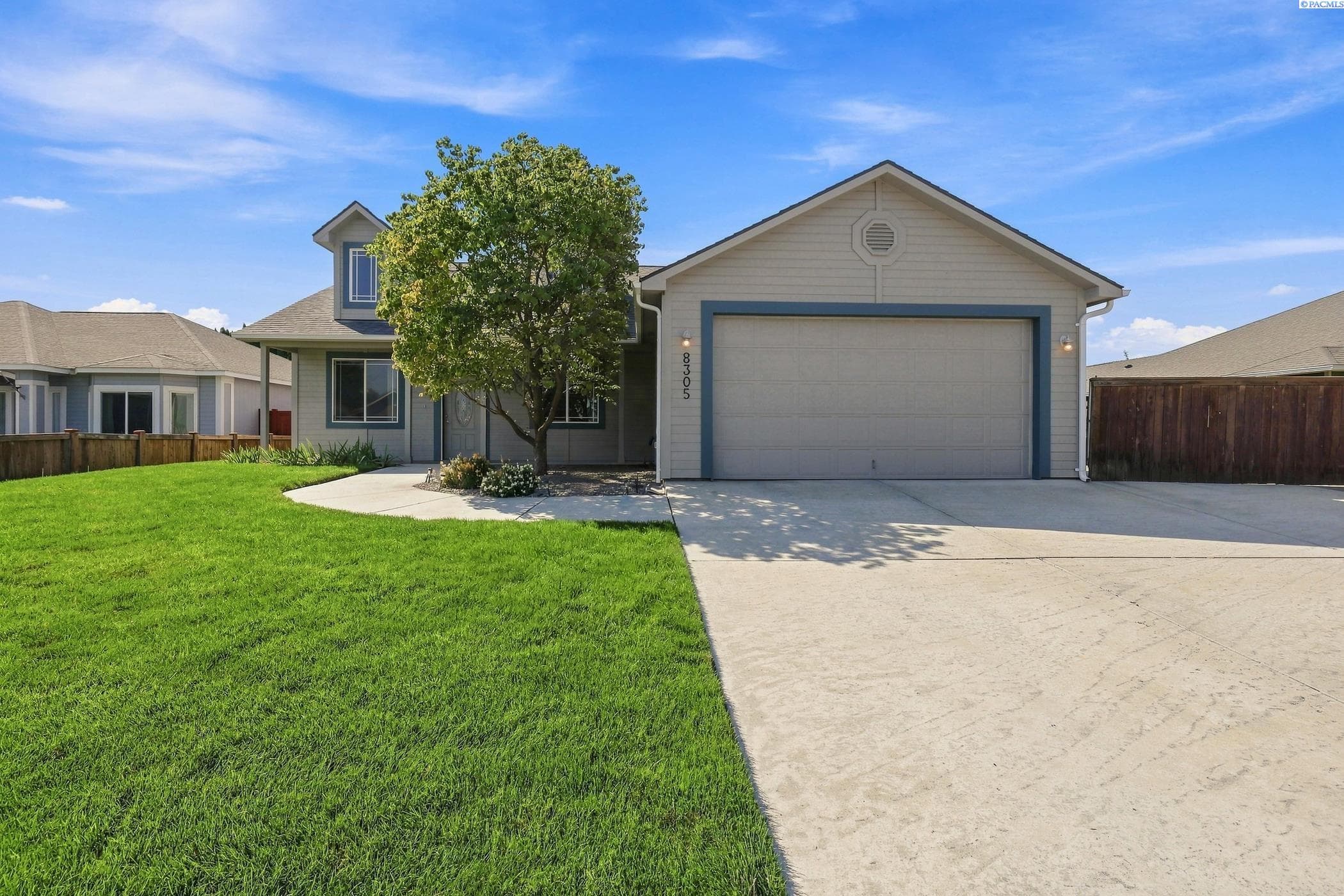 8305 Clearwater Pl.