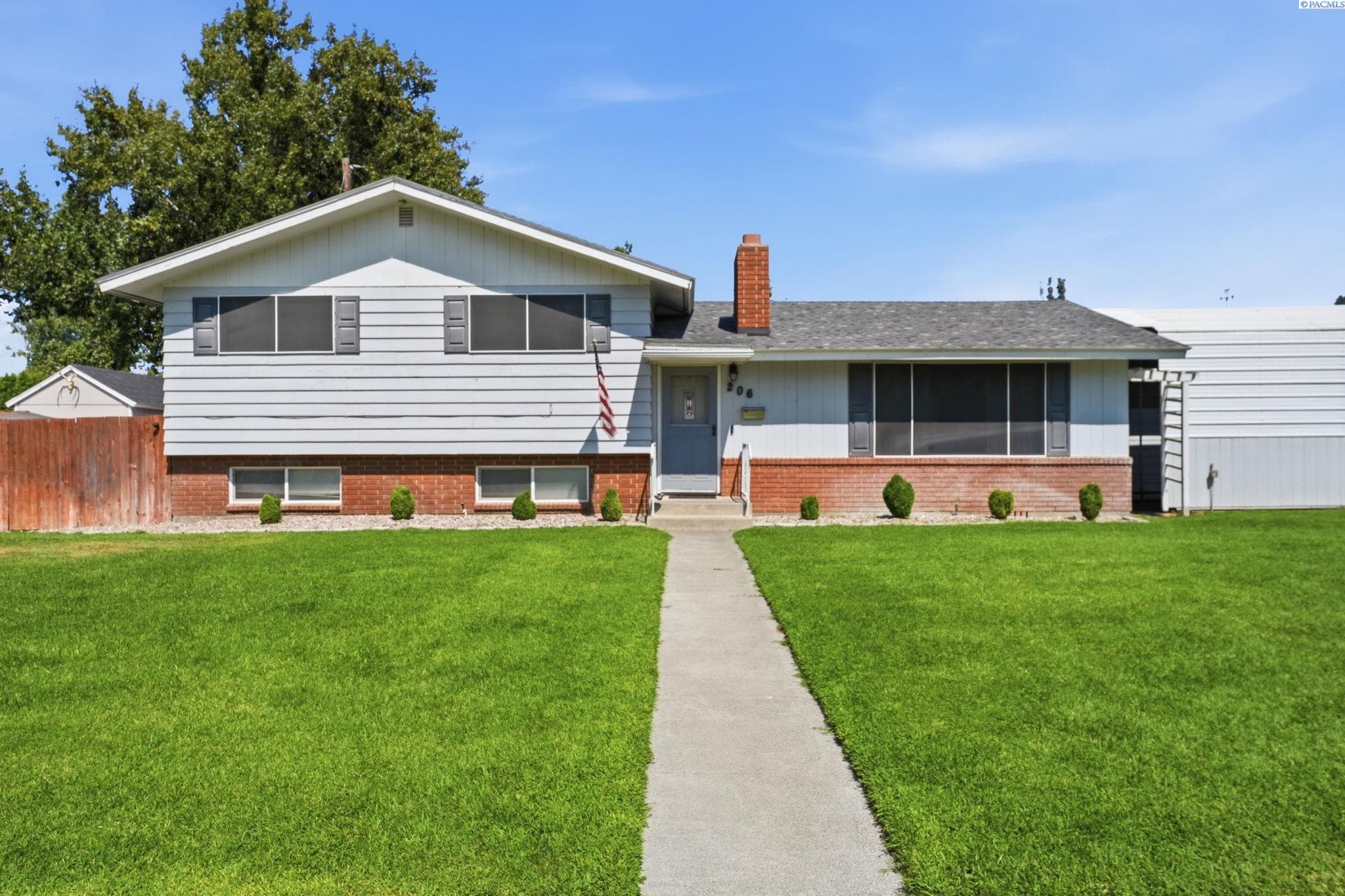 206 Cottonwood Drive
