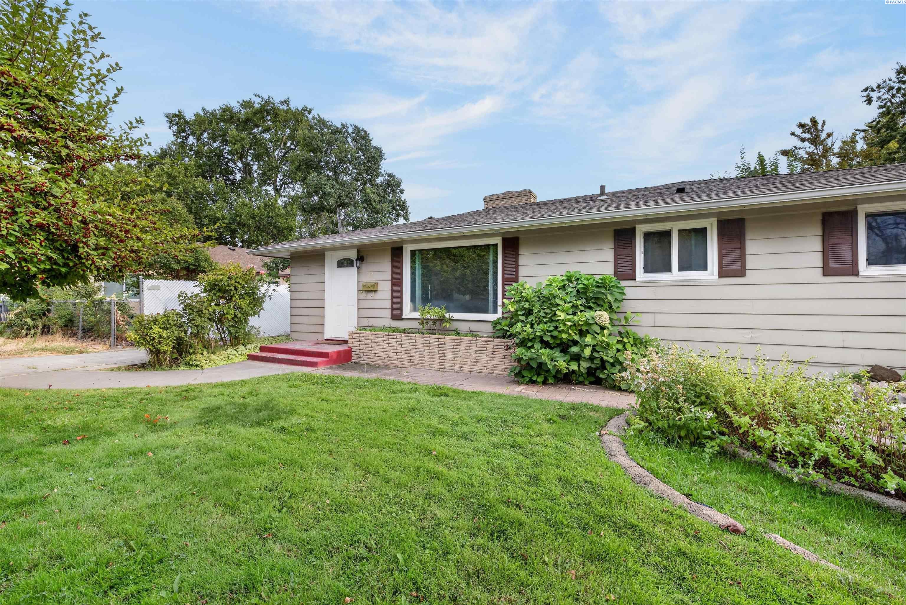 24 14th Ave