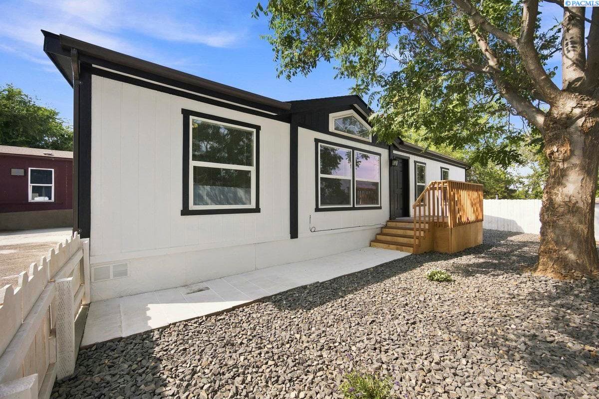 2906 7th Ave.