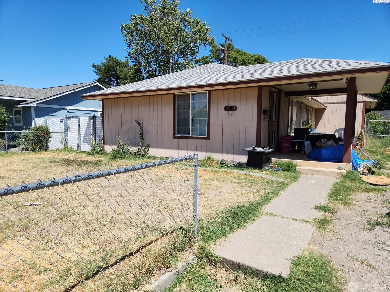 1202 Willard Ave