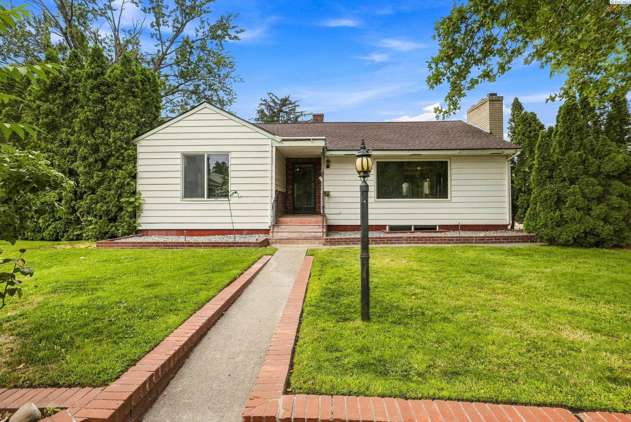 1511 Farrell Lane