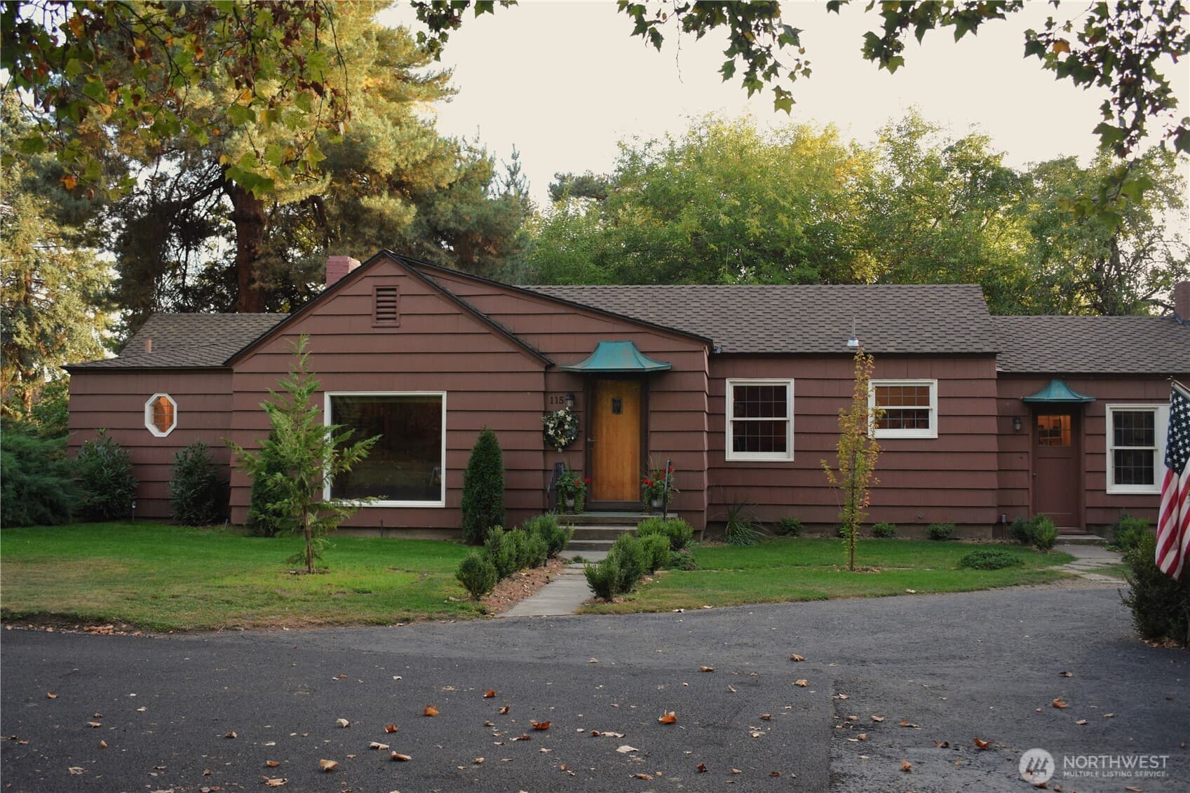115 Chateau Lane — photo 1