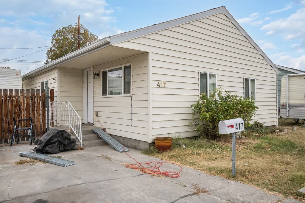 417 Winslow Avenue — photo 1