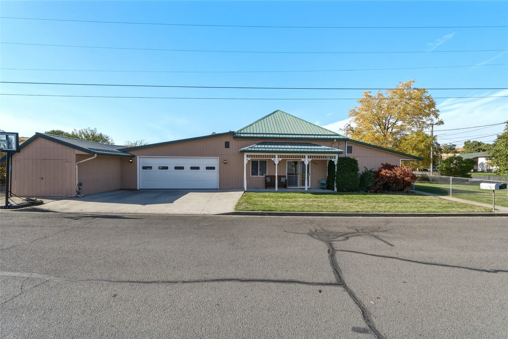1804 Walnut Street — photo 1