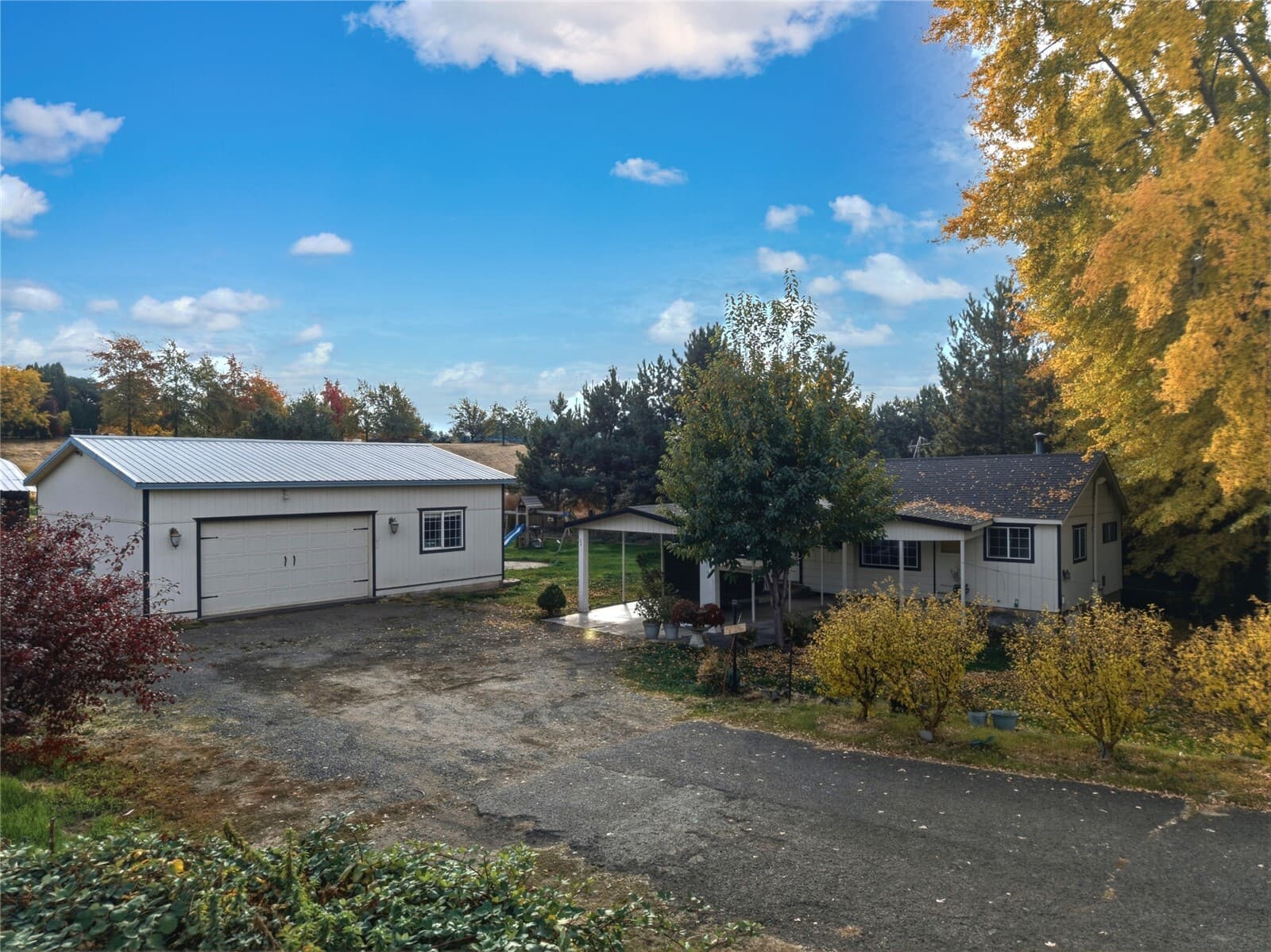85183 Highway 11 — photo 1