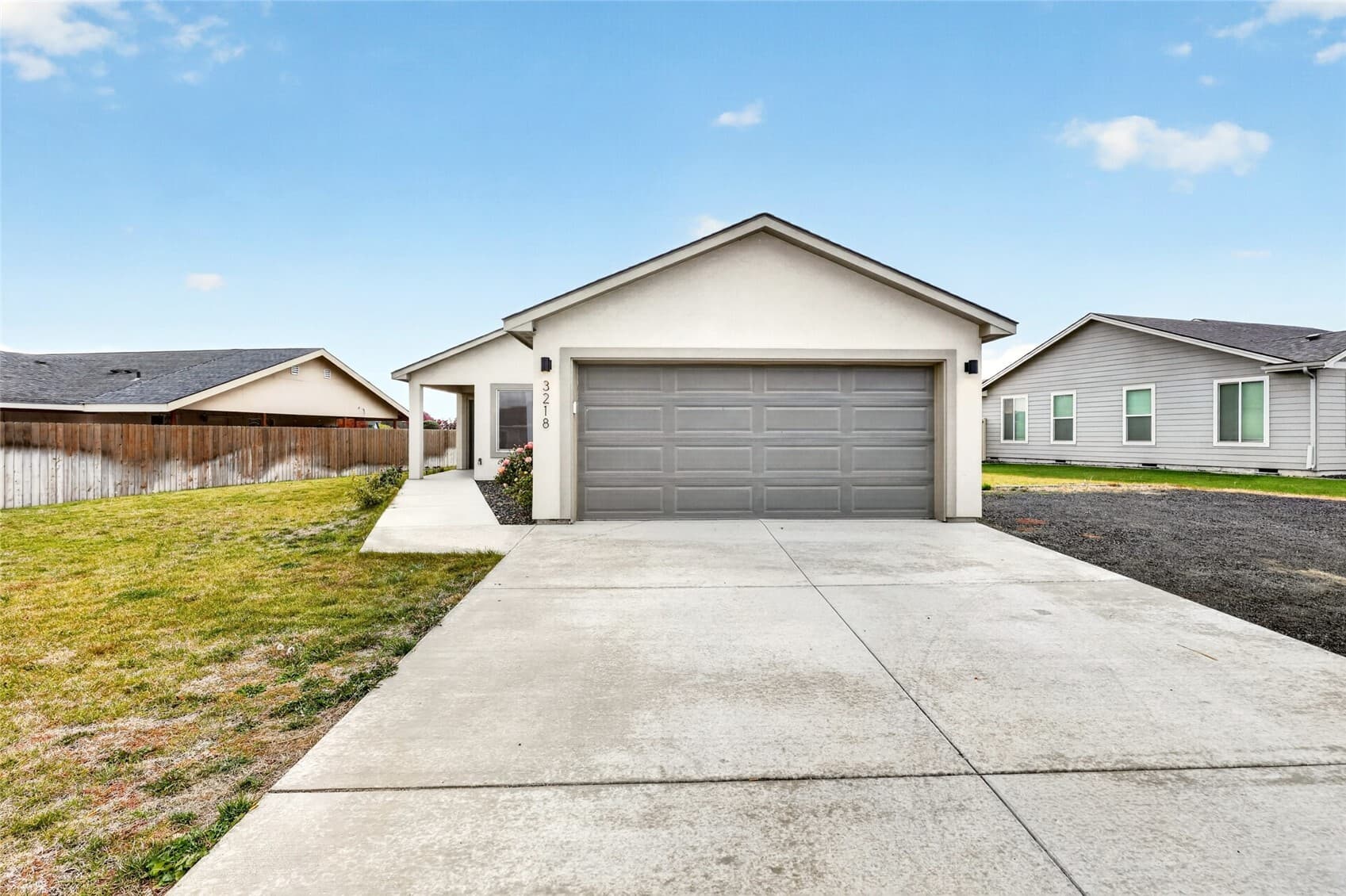 3218 E Helena Street — photo 1