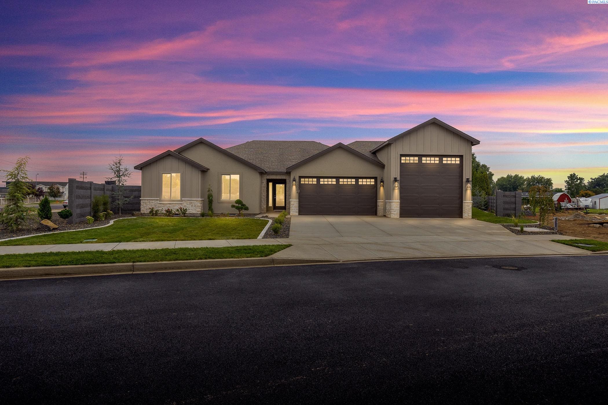 10004 Redbud Dr — photo 1