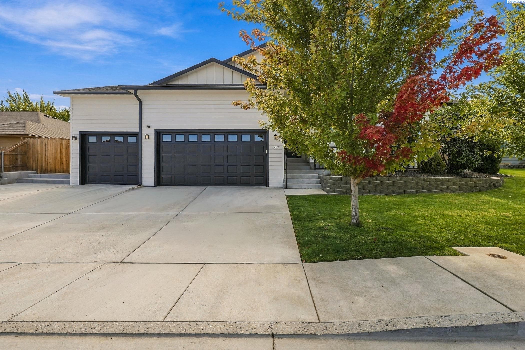 1907 39th Ave