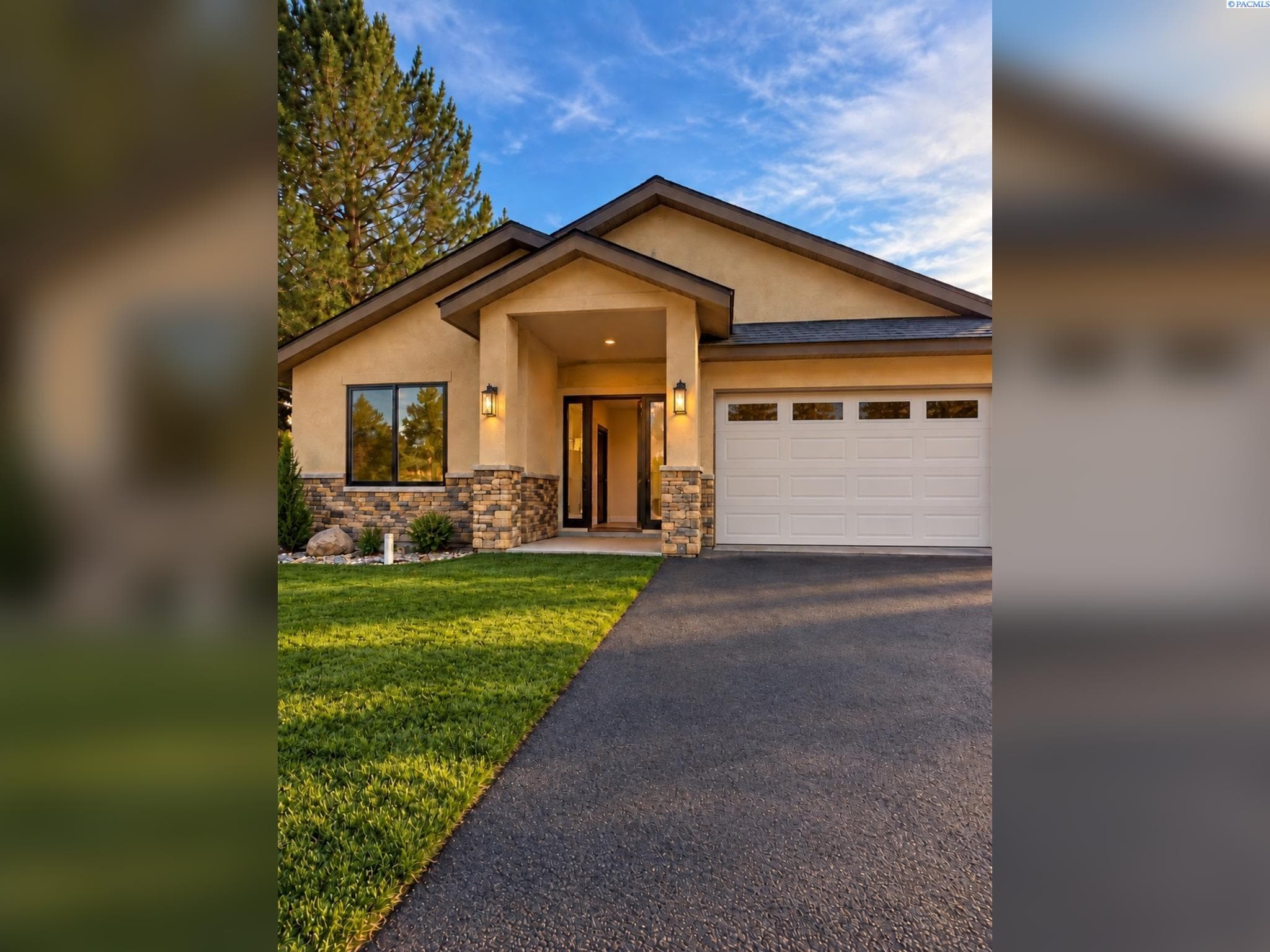 2539 Prestwick Dr