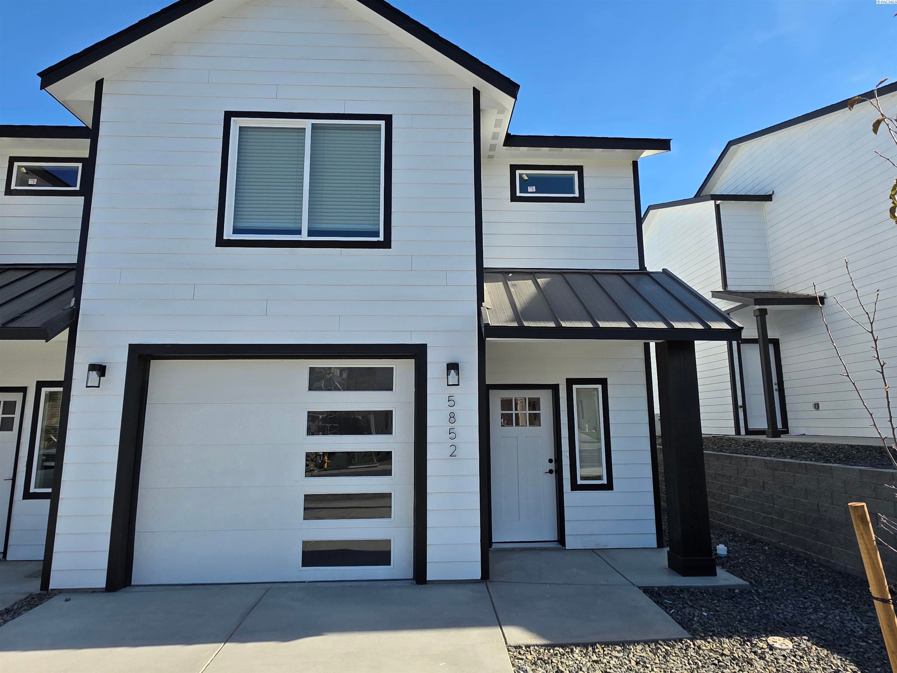 5852 40th Ct