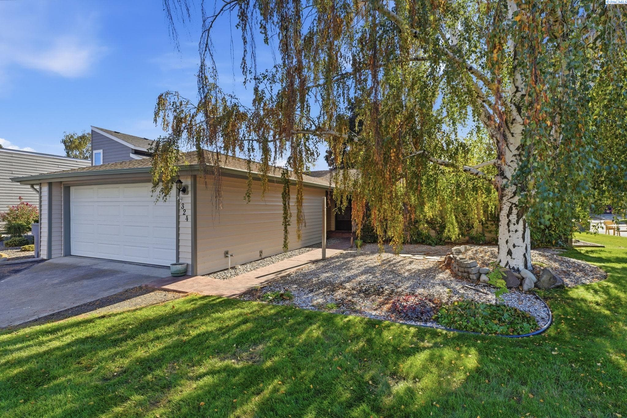 324 Gulf Ct — photo 1