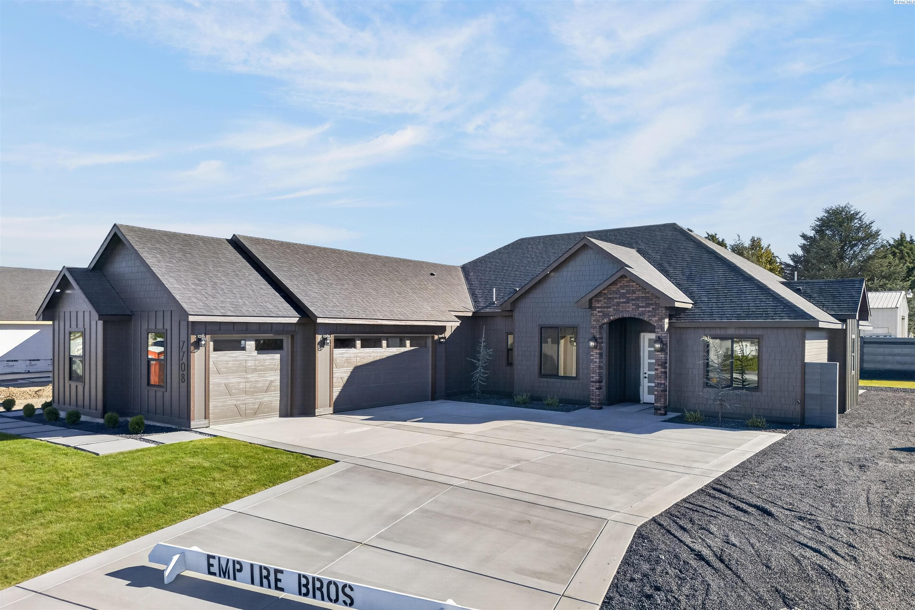 7708 Allison Ct — photo 1