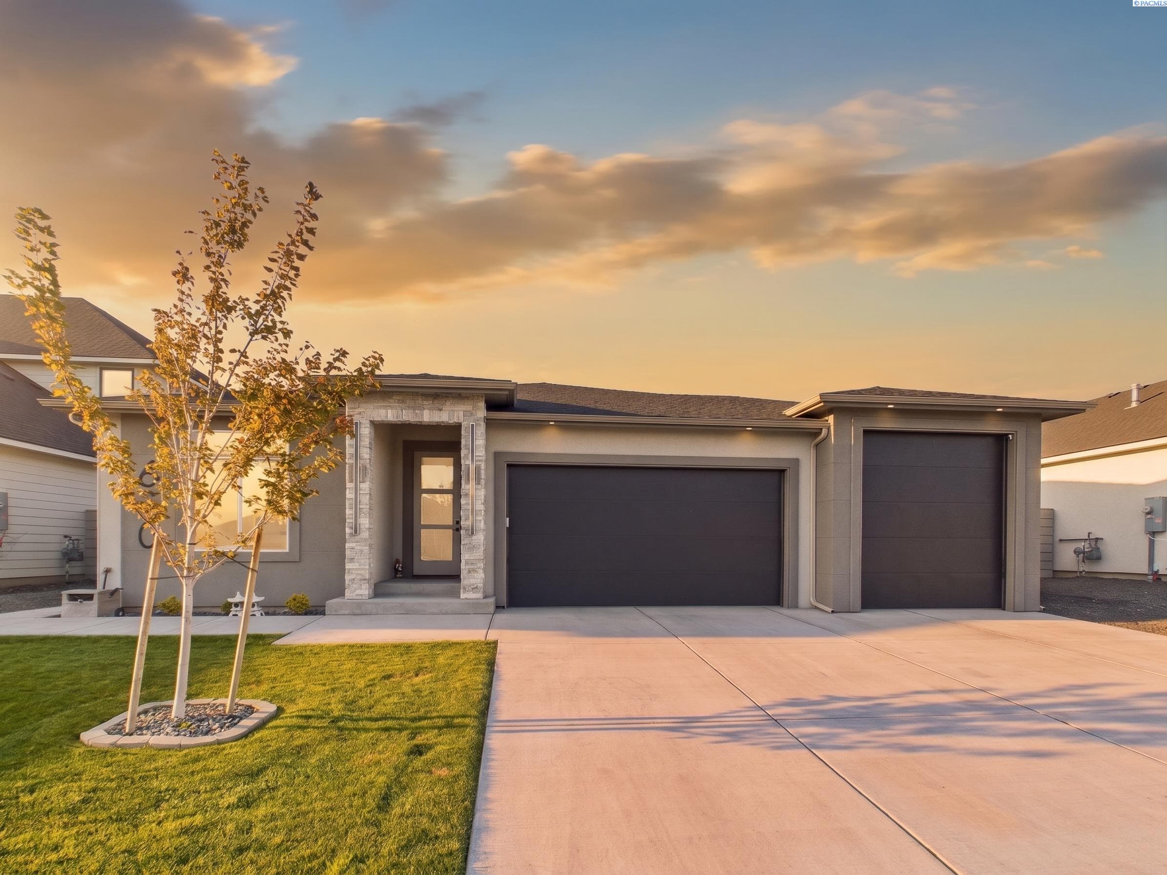 630 Lazio Way — photo 1