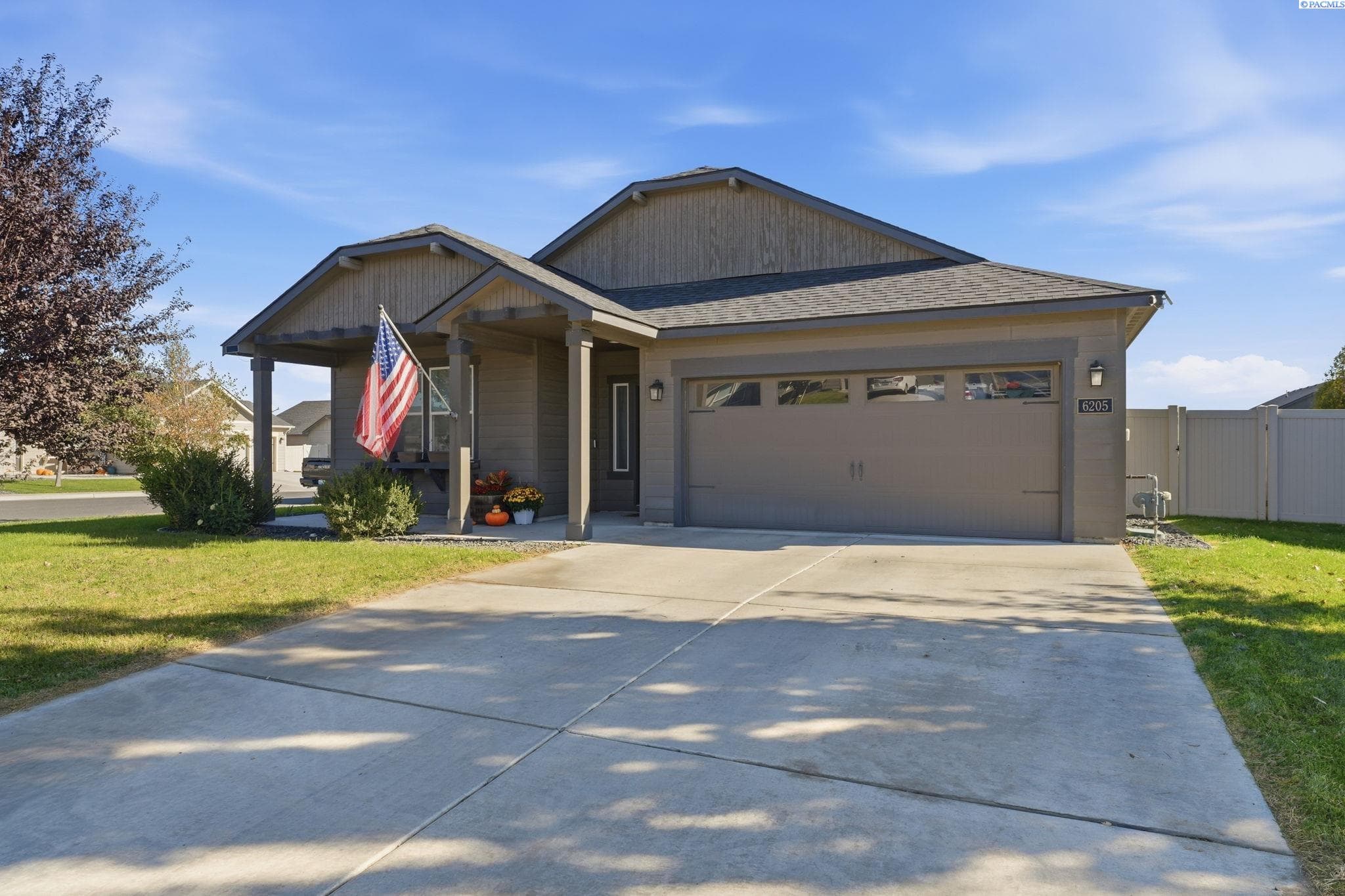 6205 Rockrose Ln — photo 1