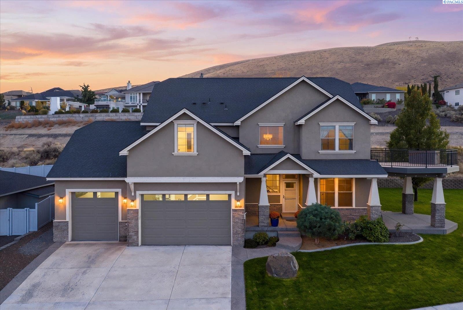 2345 Cottontail Ln — photo 1