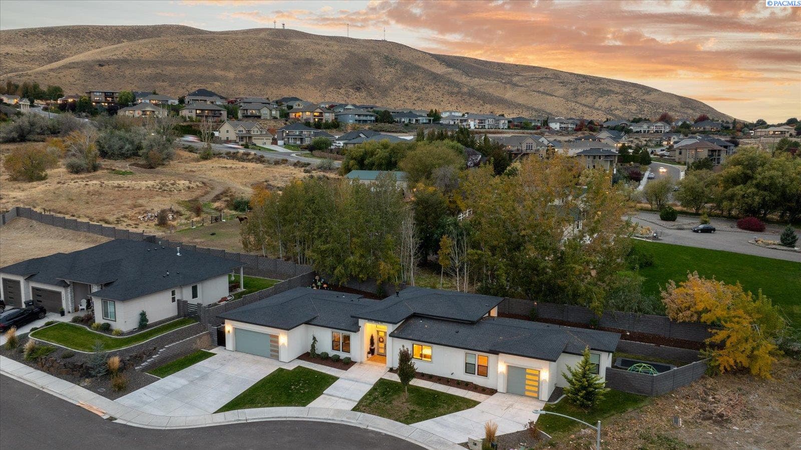 736 Mara Loop — photo 1