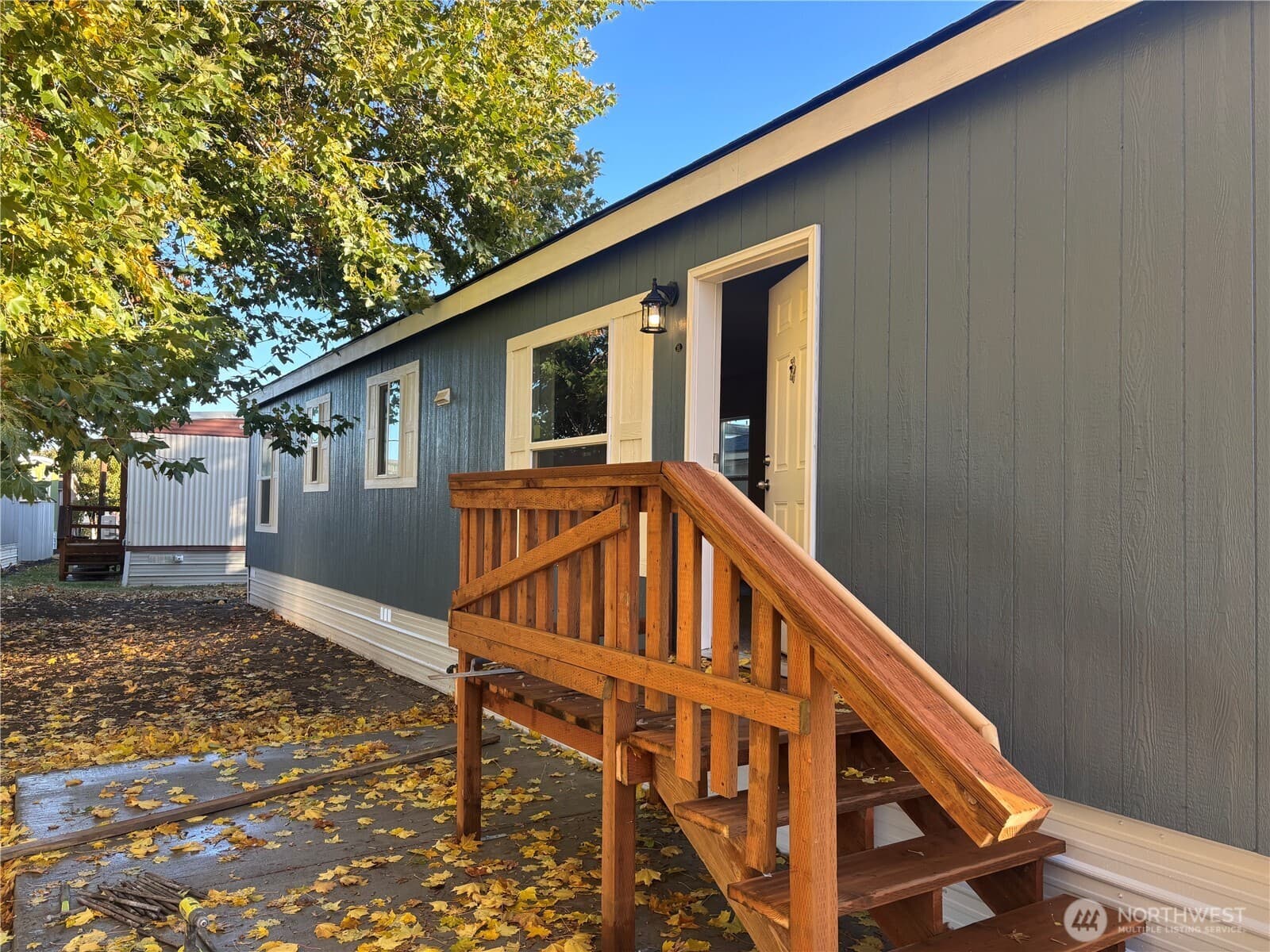 1331 Pine