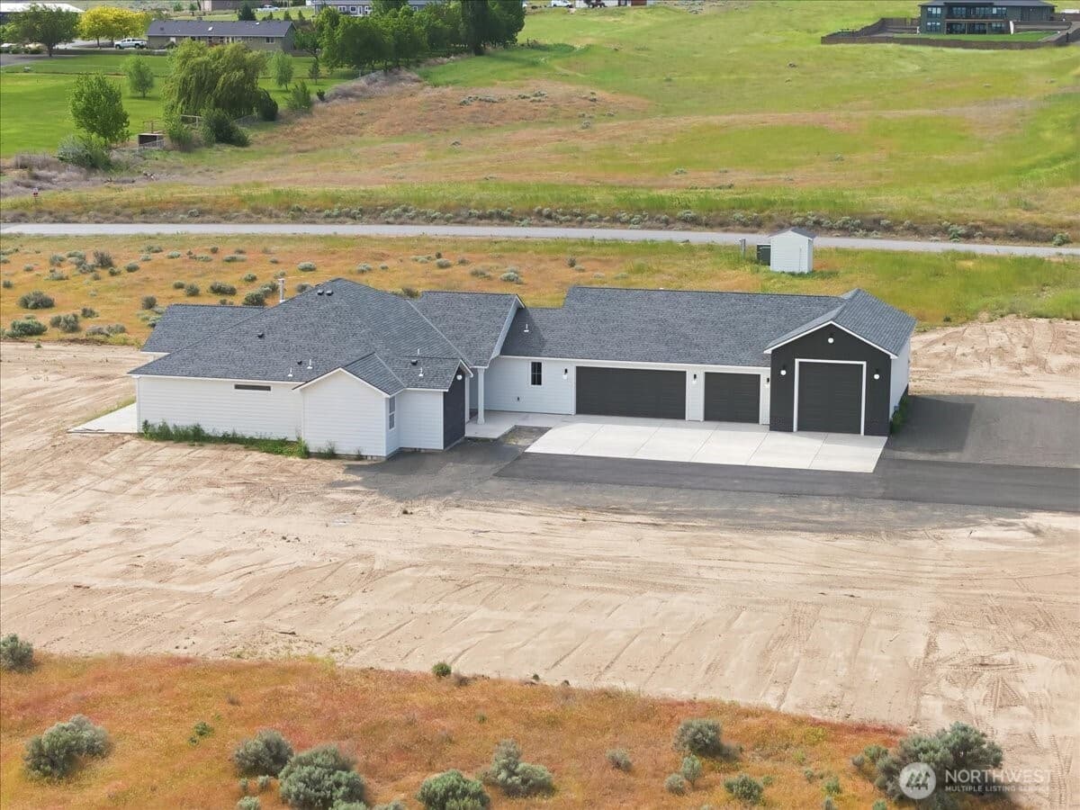29183 Mammoth Dr