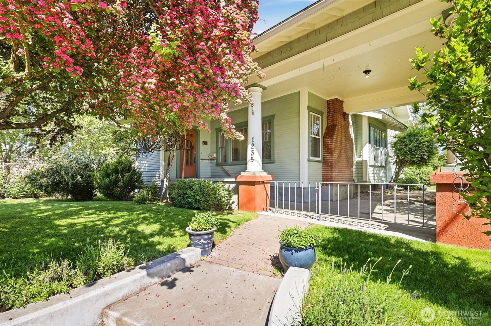 1235 Isaacs Avenue