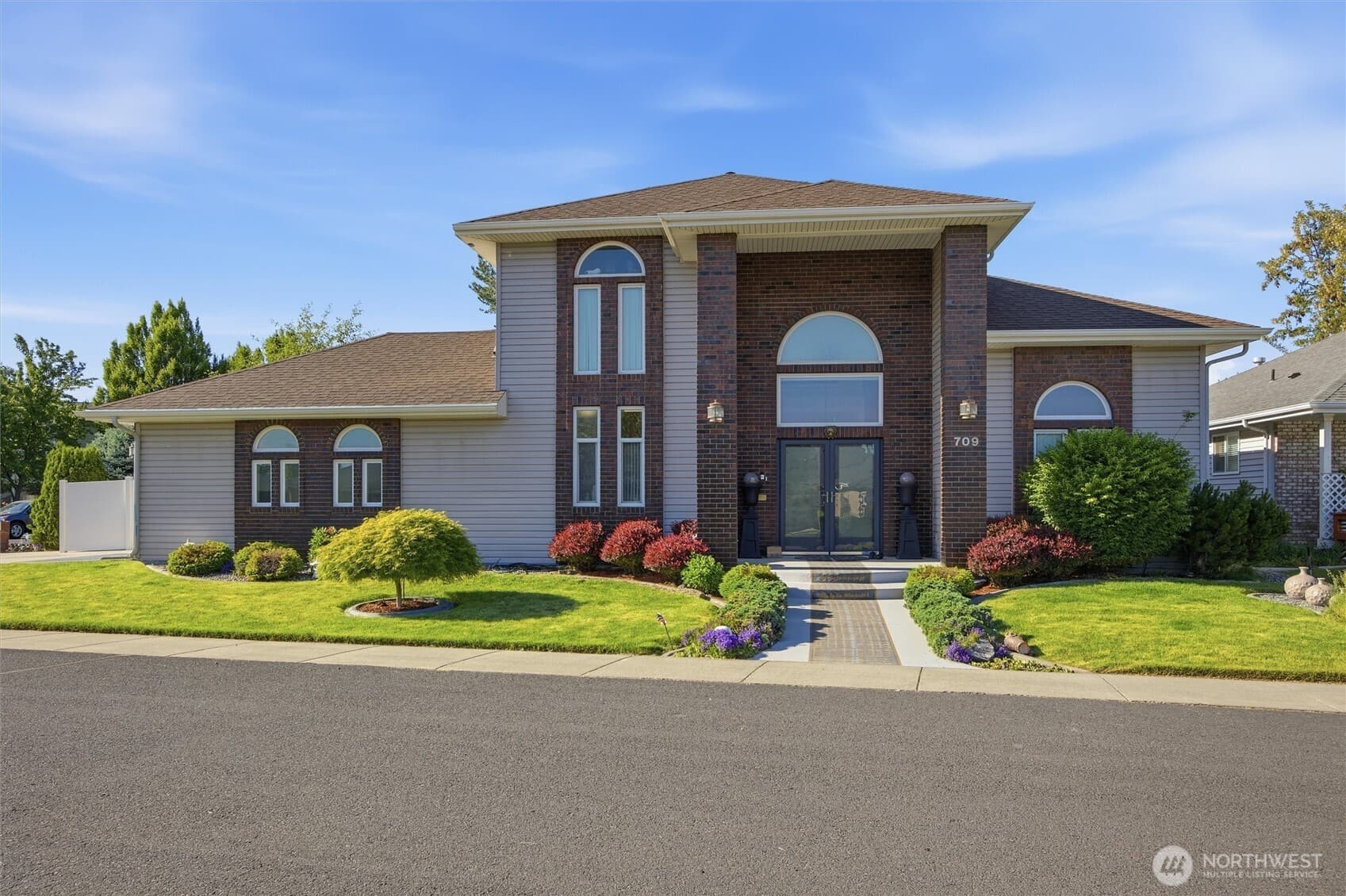 709 Songbird Lane