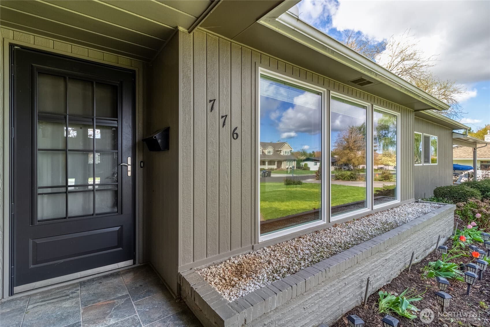 776 Wauna Vista Drive