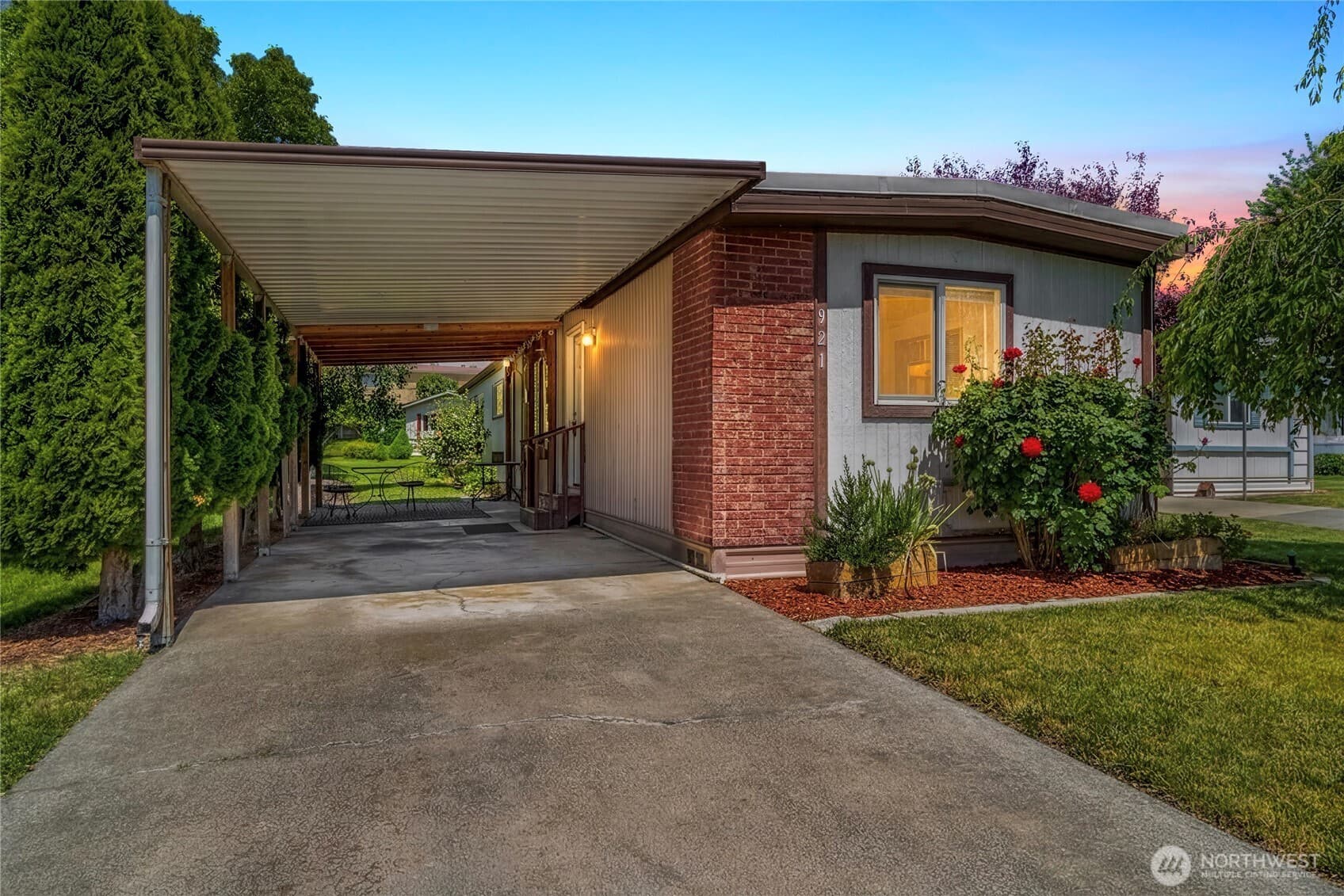 921 Scenic View Drive