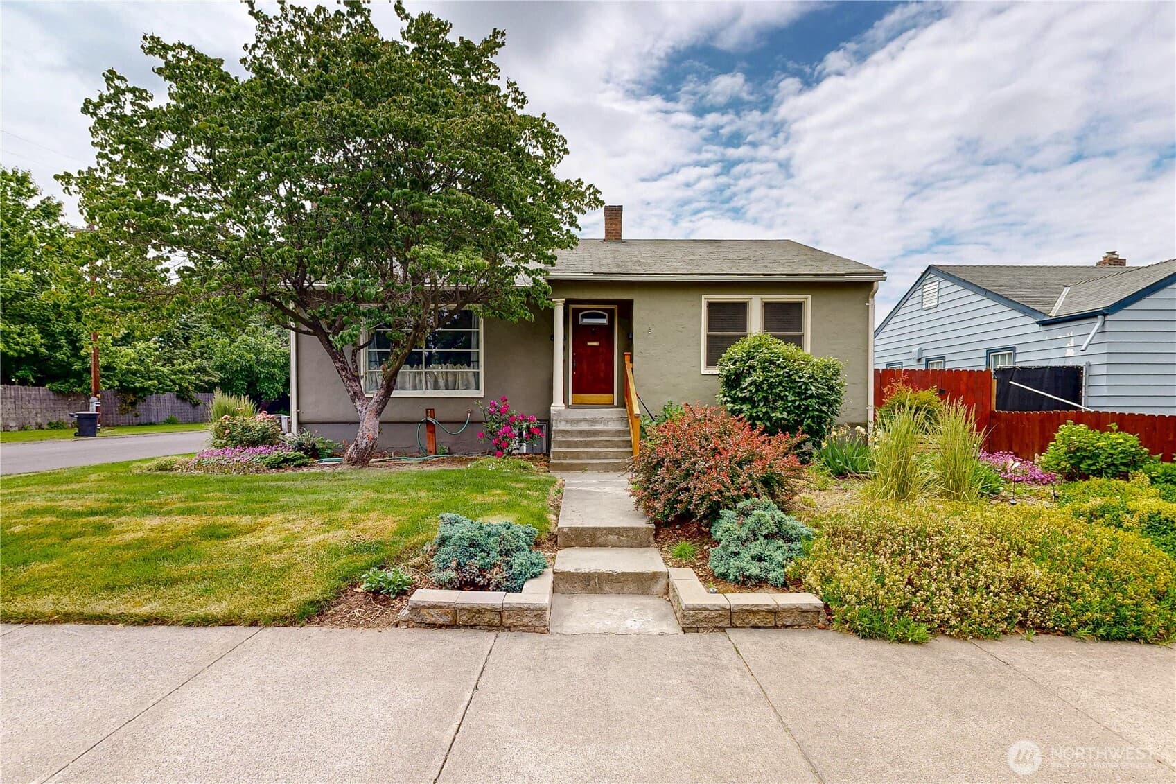 558 Juniper Street