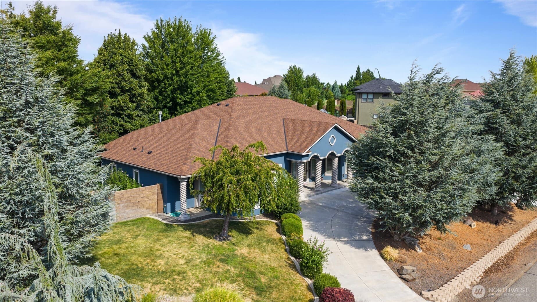 1191 Pinto Loop — photo 1