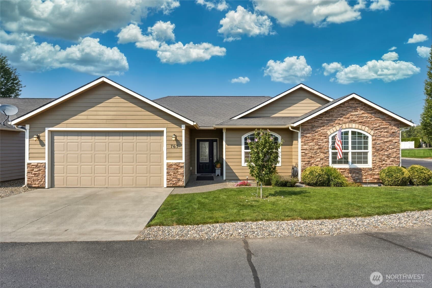 763 Bedford Loop