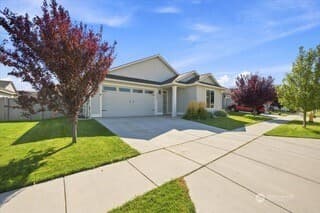 2584 Clark Ridge Dr — photo 1