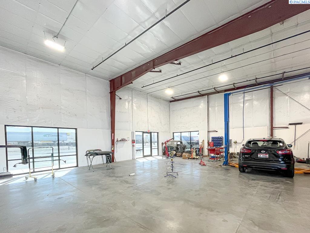 3210 Swallow Ave