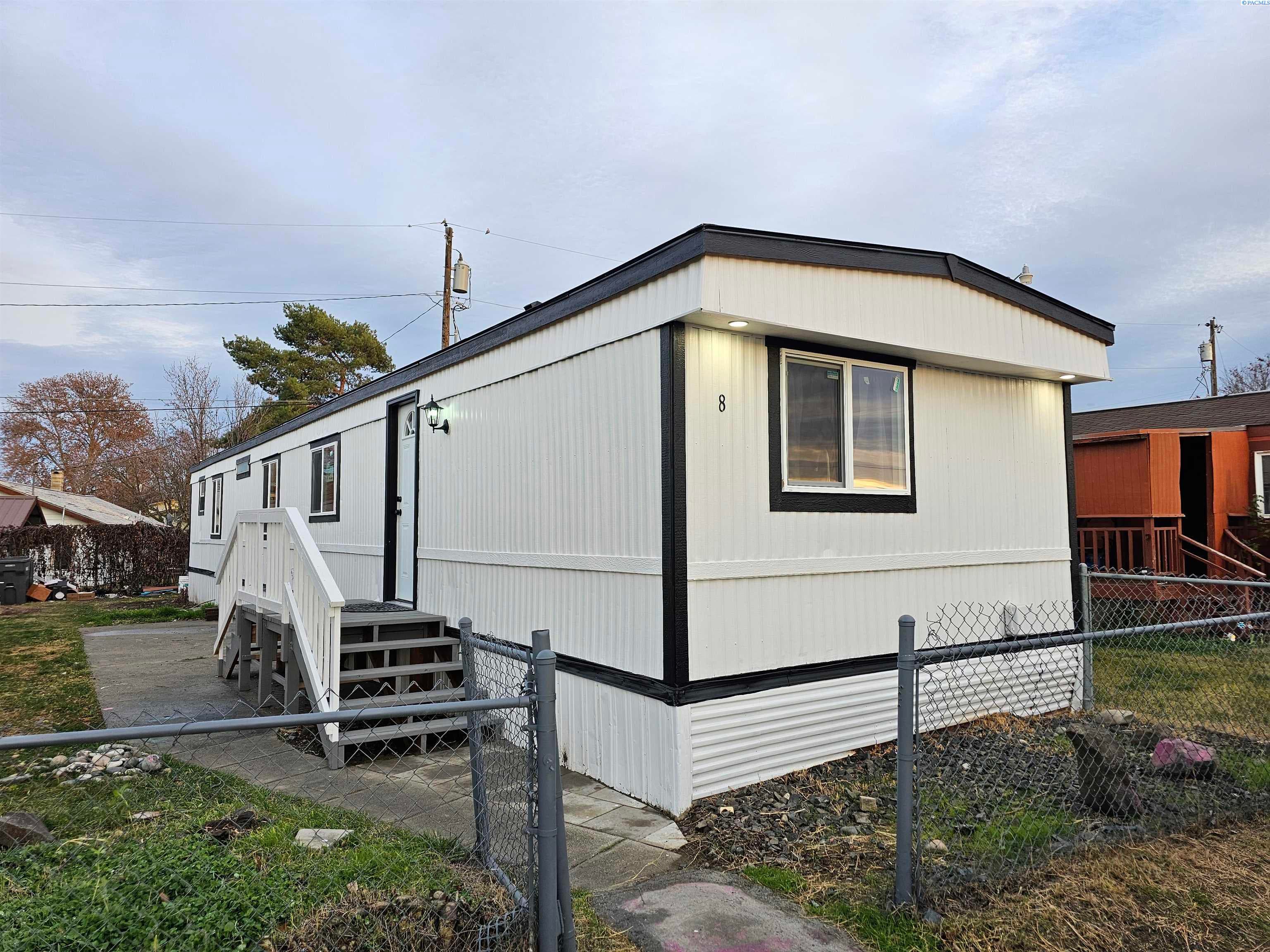 1421 Cedar Street #8