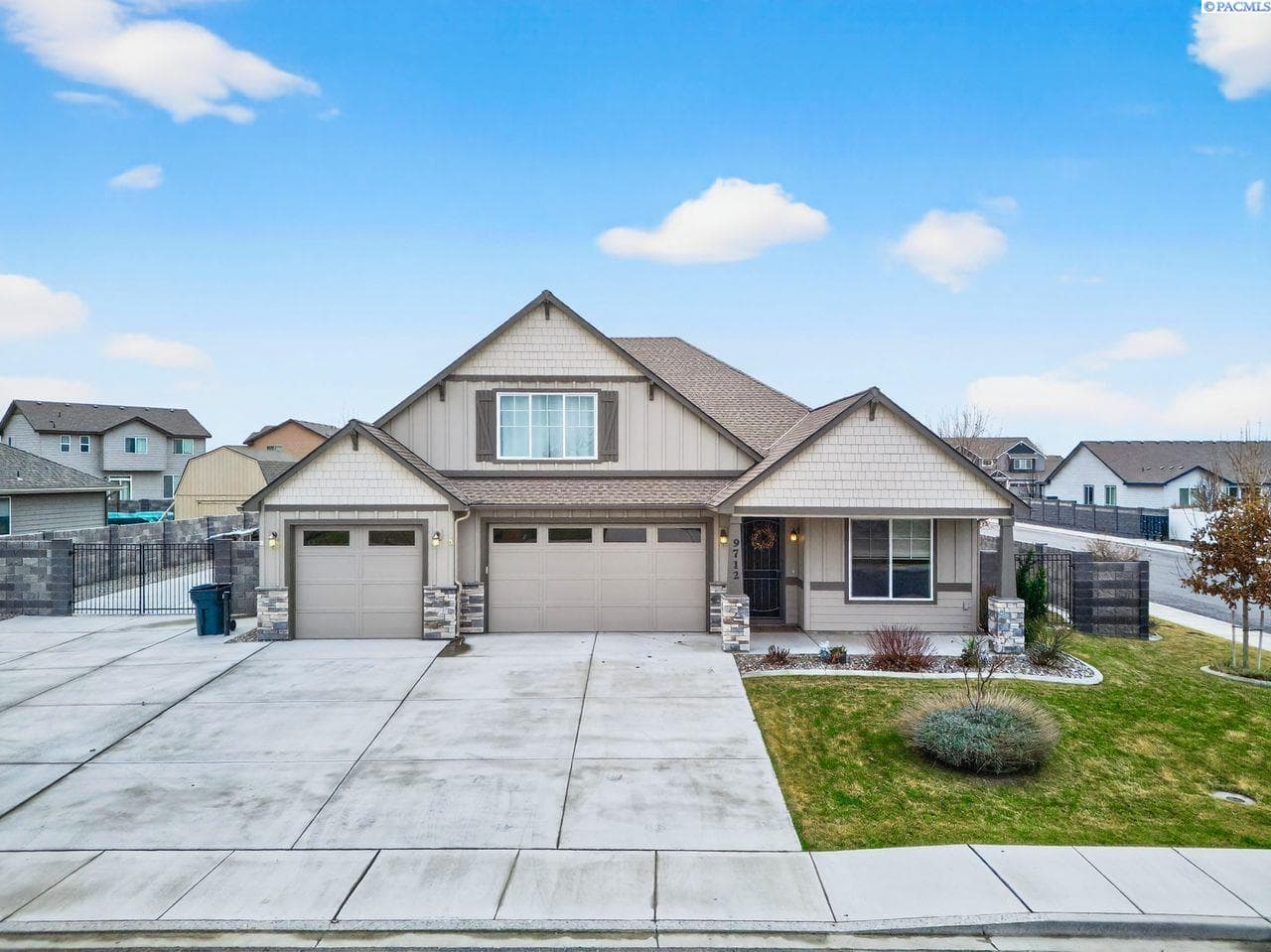 9712 Kokanee Dr