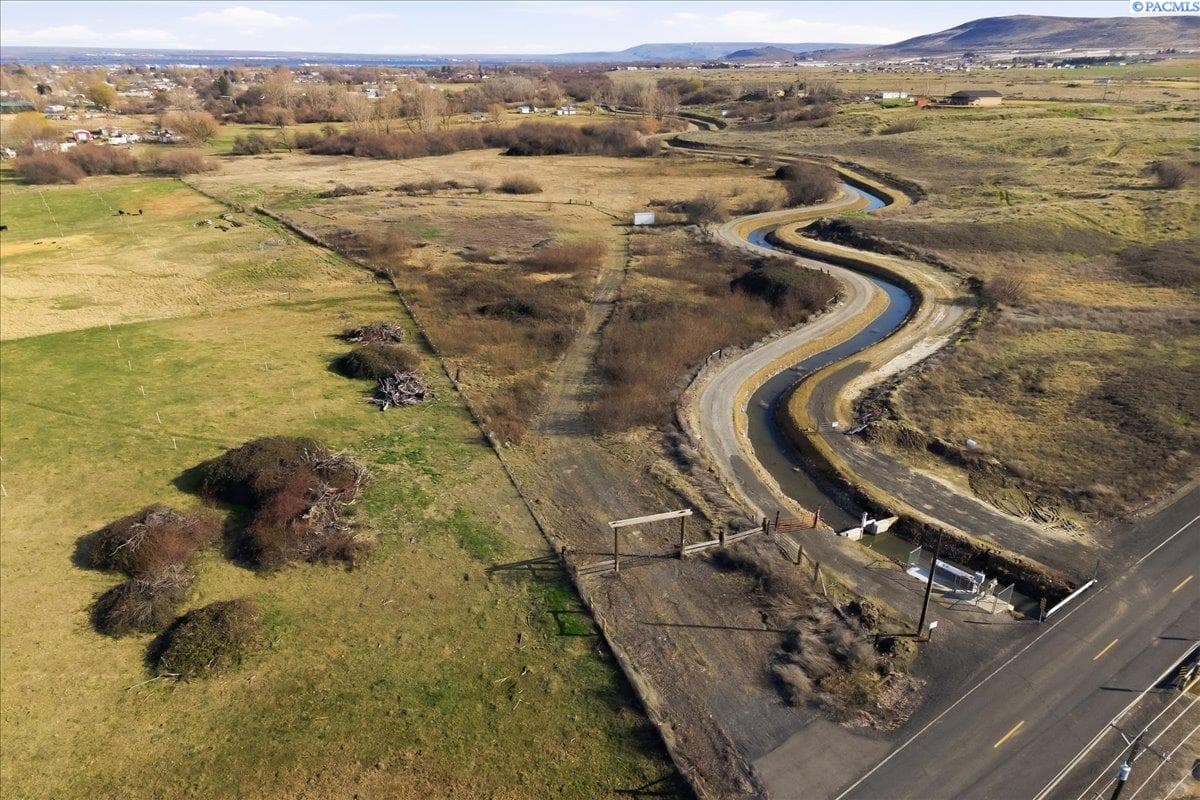 NKA Nine Canyon Rd
