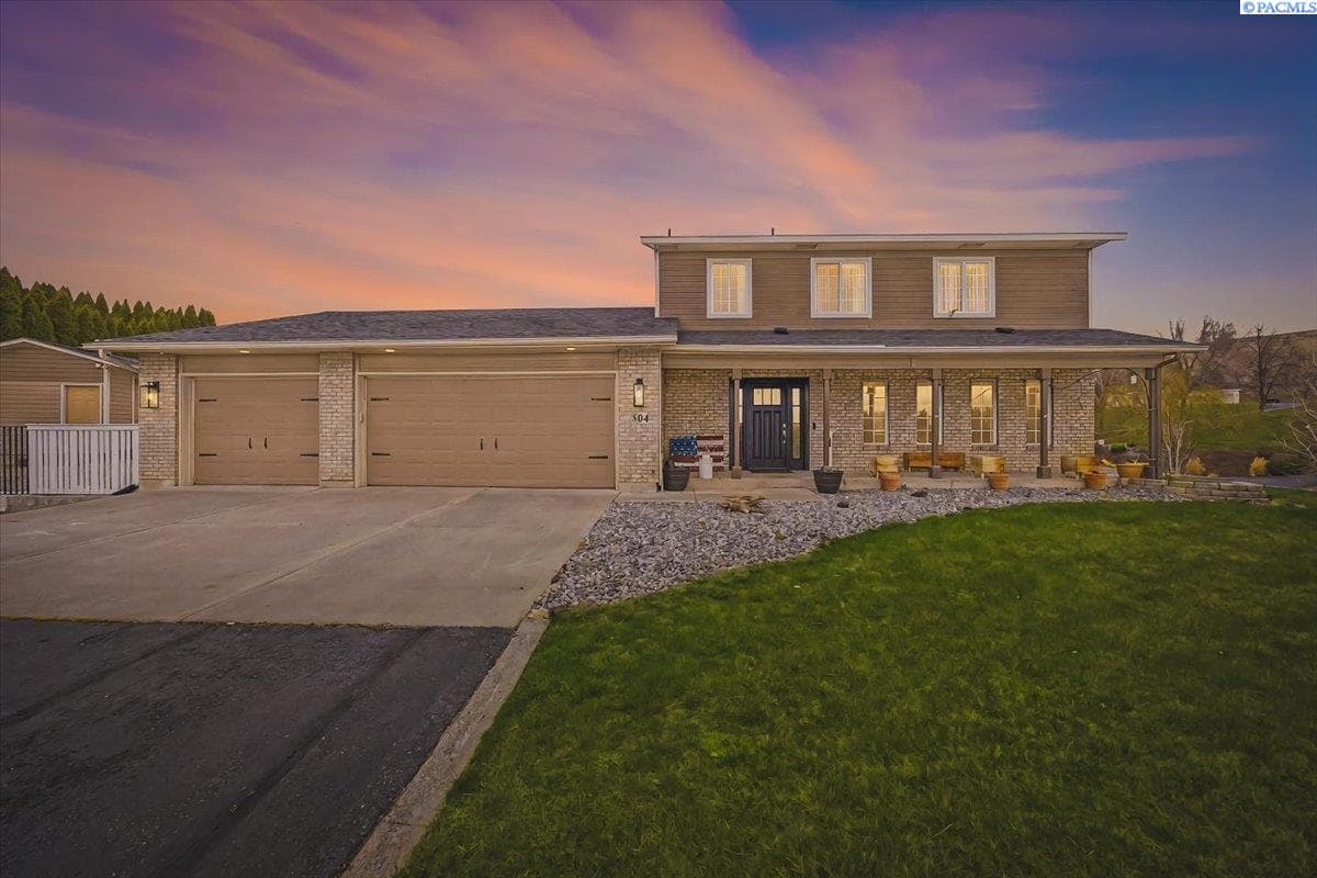 504 Jurupa St