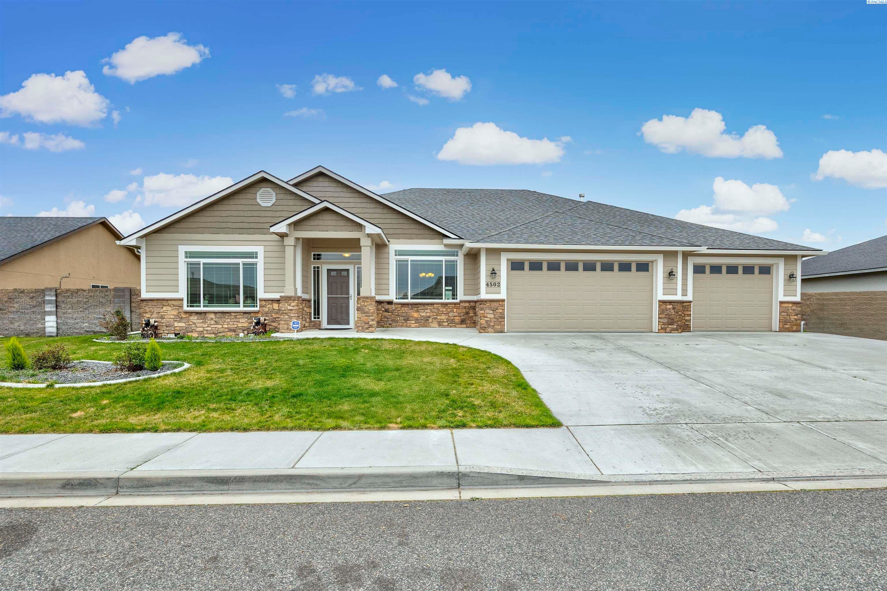 4502 Tamarisk Drive