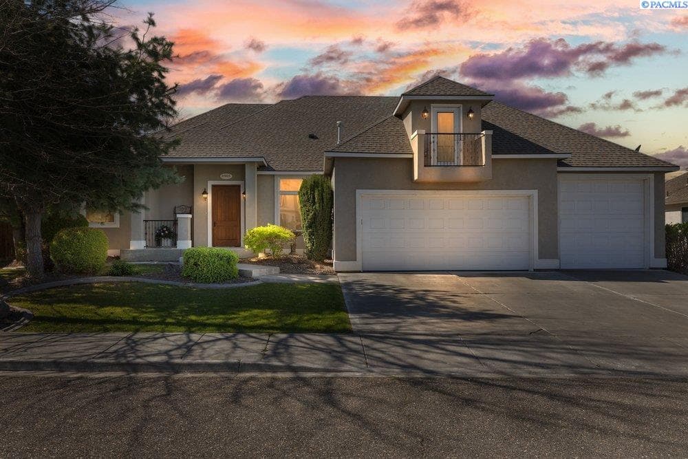 3905 47th Ave.