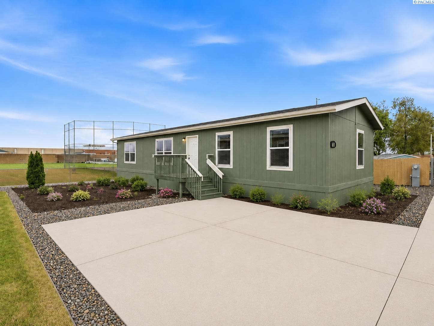3517 Road 84 Unit 110c — photo 1