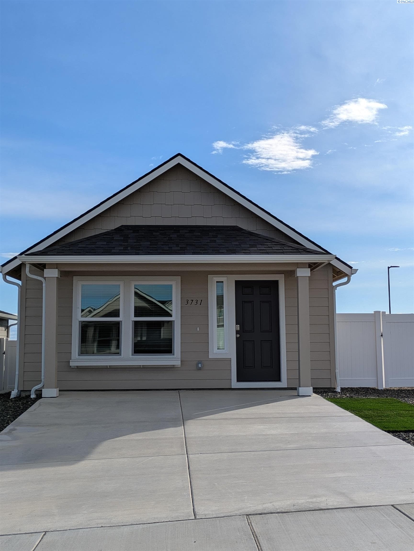 3731 Quay Street — photo 1