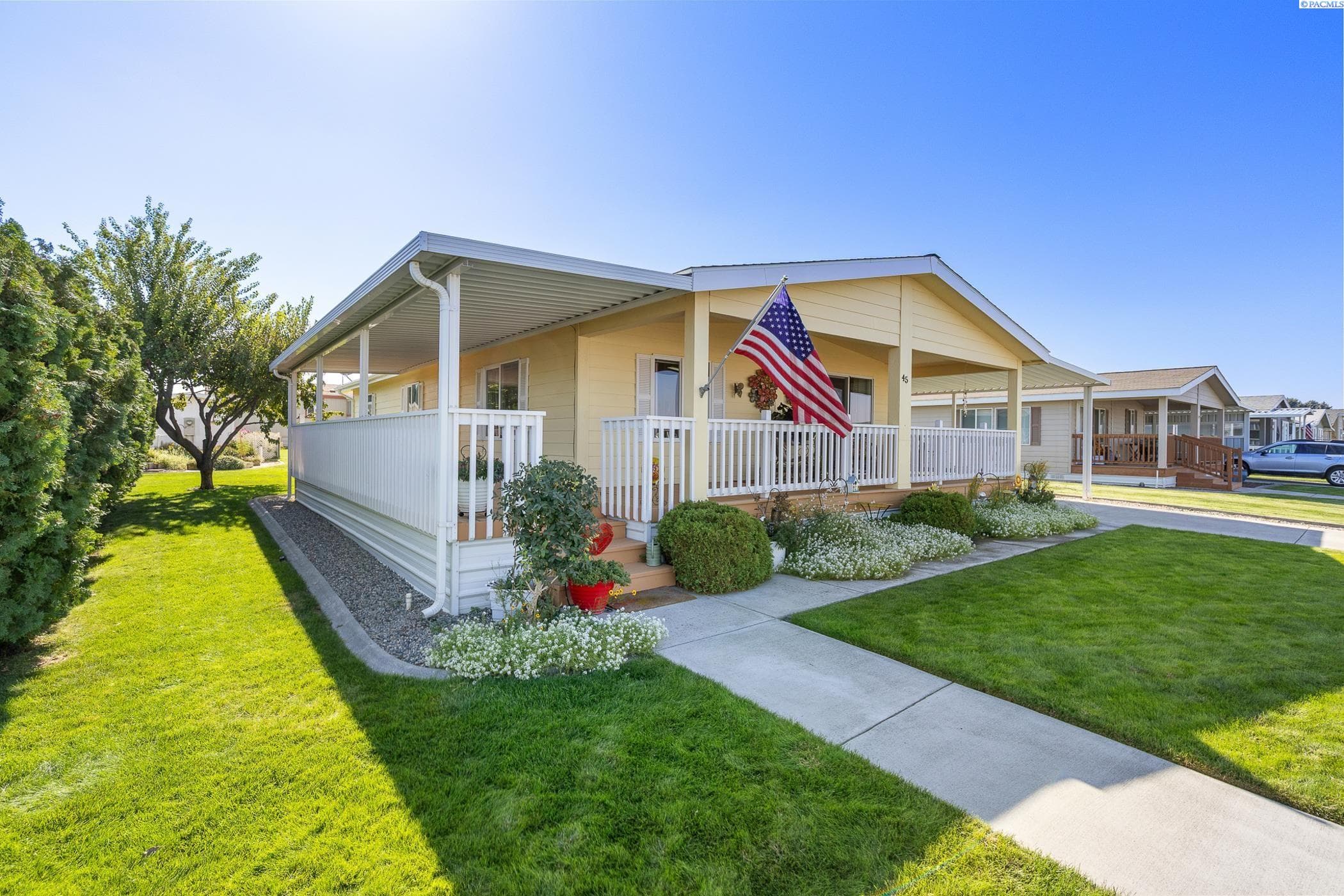 312 Columbia Center Blvd