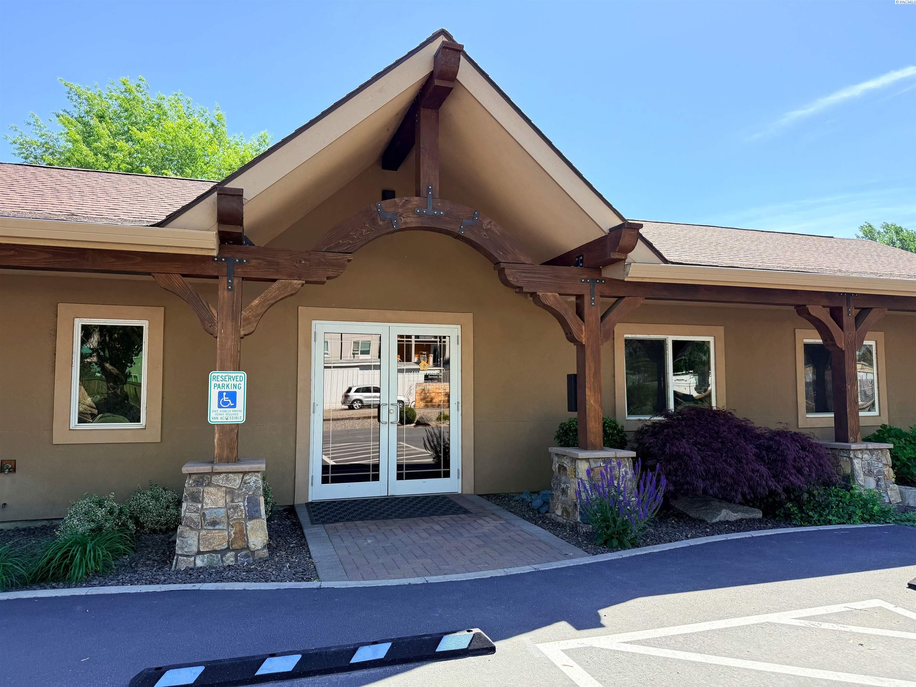 1212 Columbia Park Trail