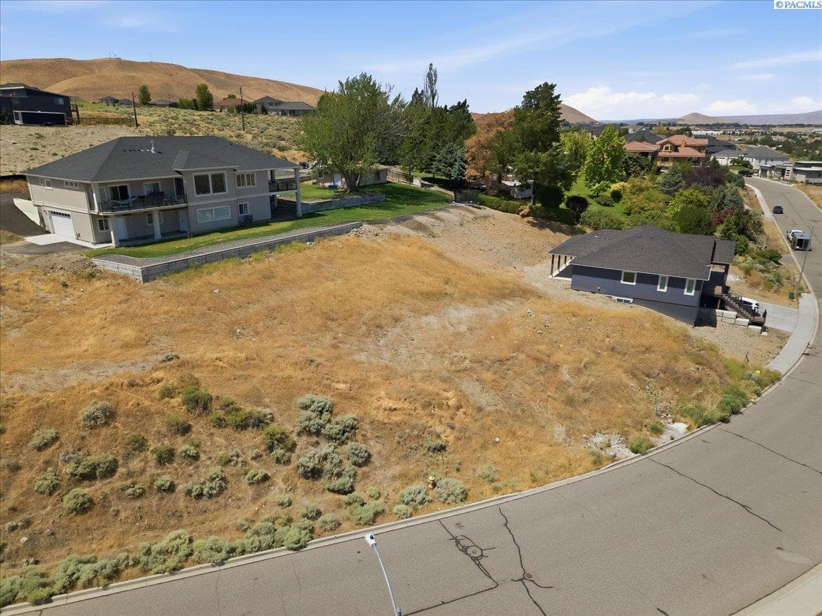 1051 Allenwhite Dr