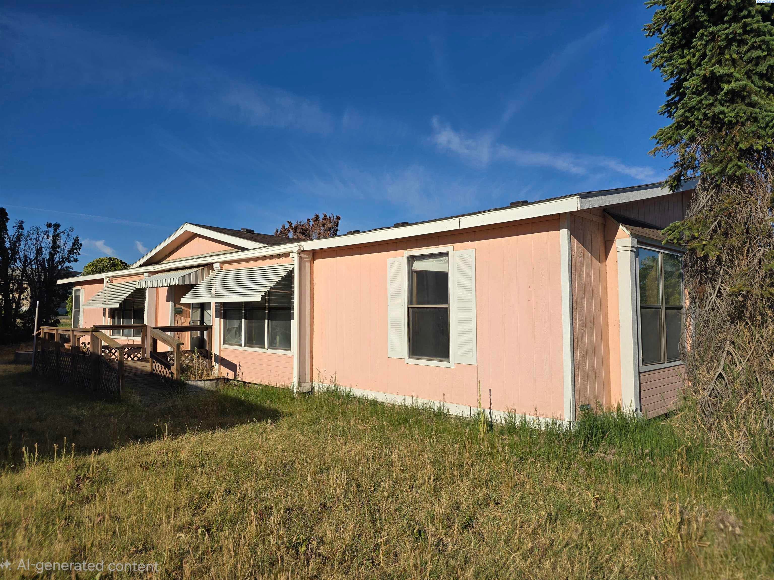 3324 19th Ave Unit 101