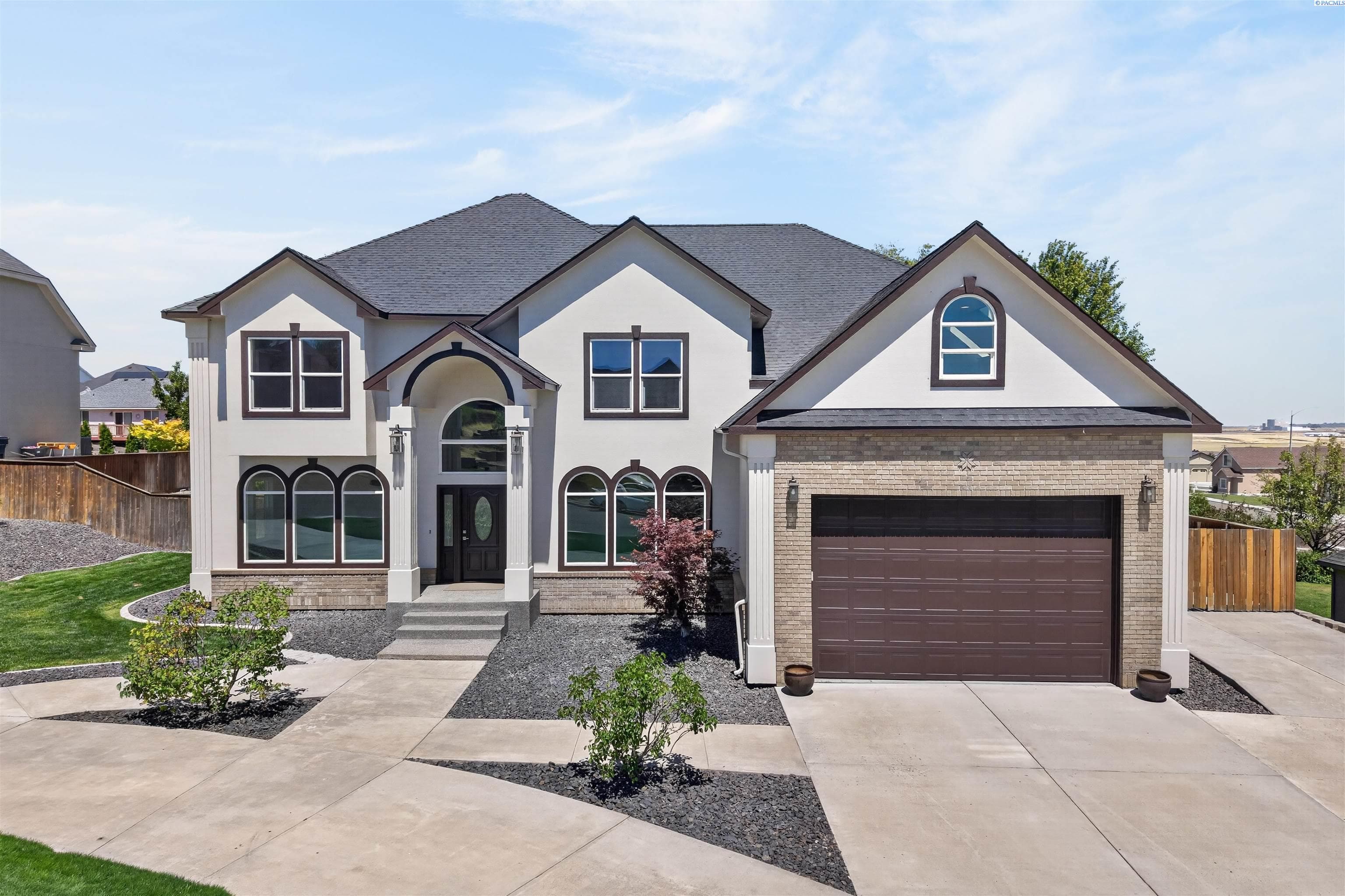 3807 Adobe Ct.