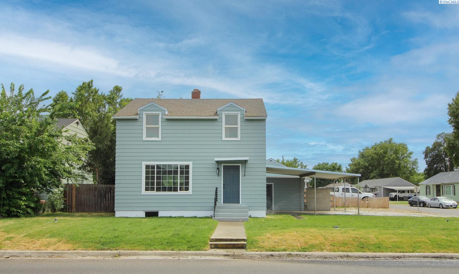 709 Comstock Street