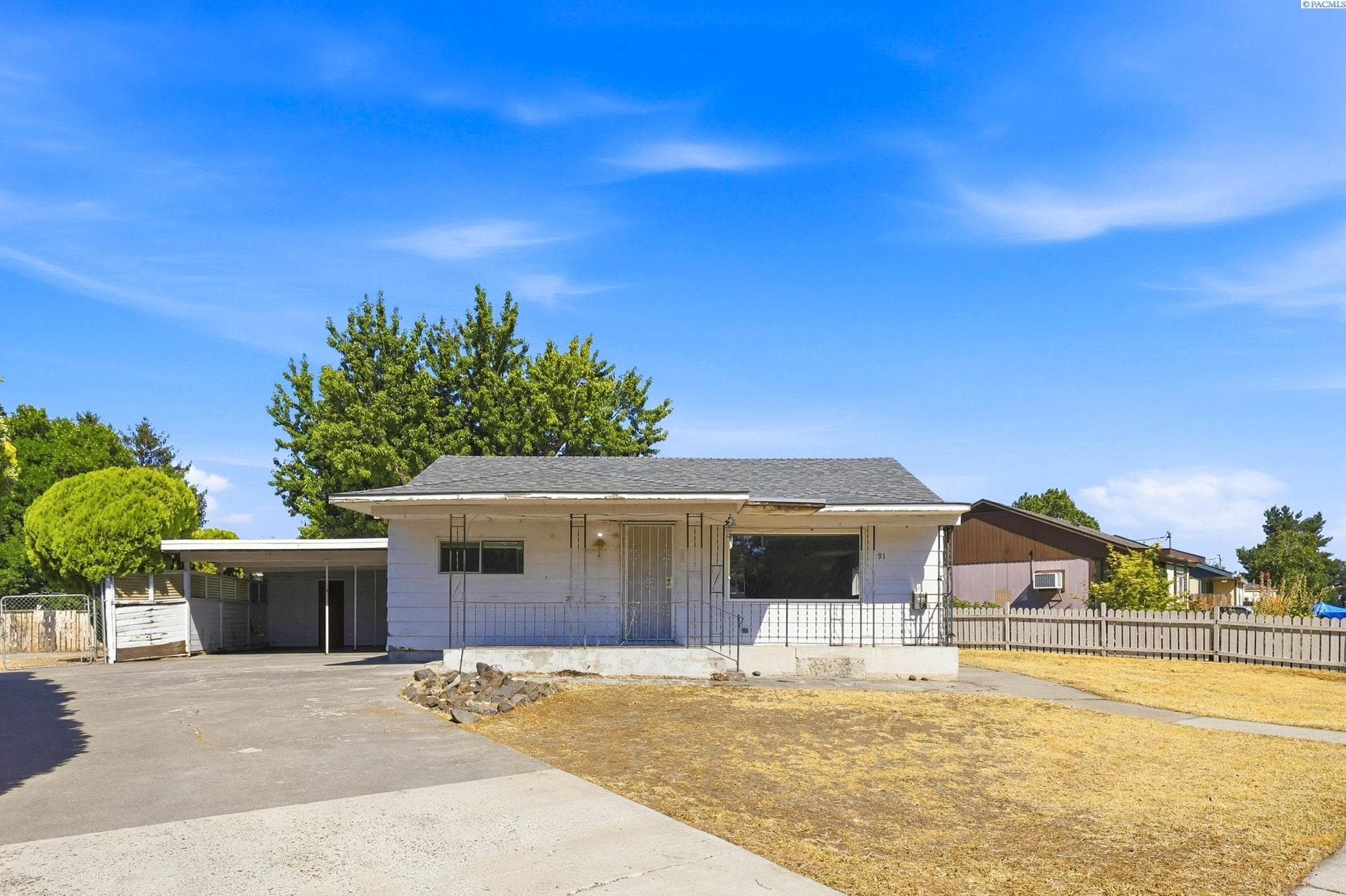 91 Casey Ave