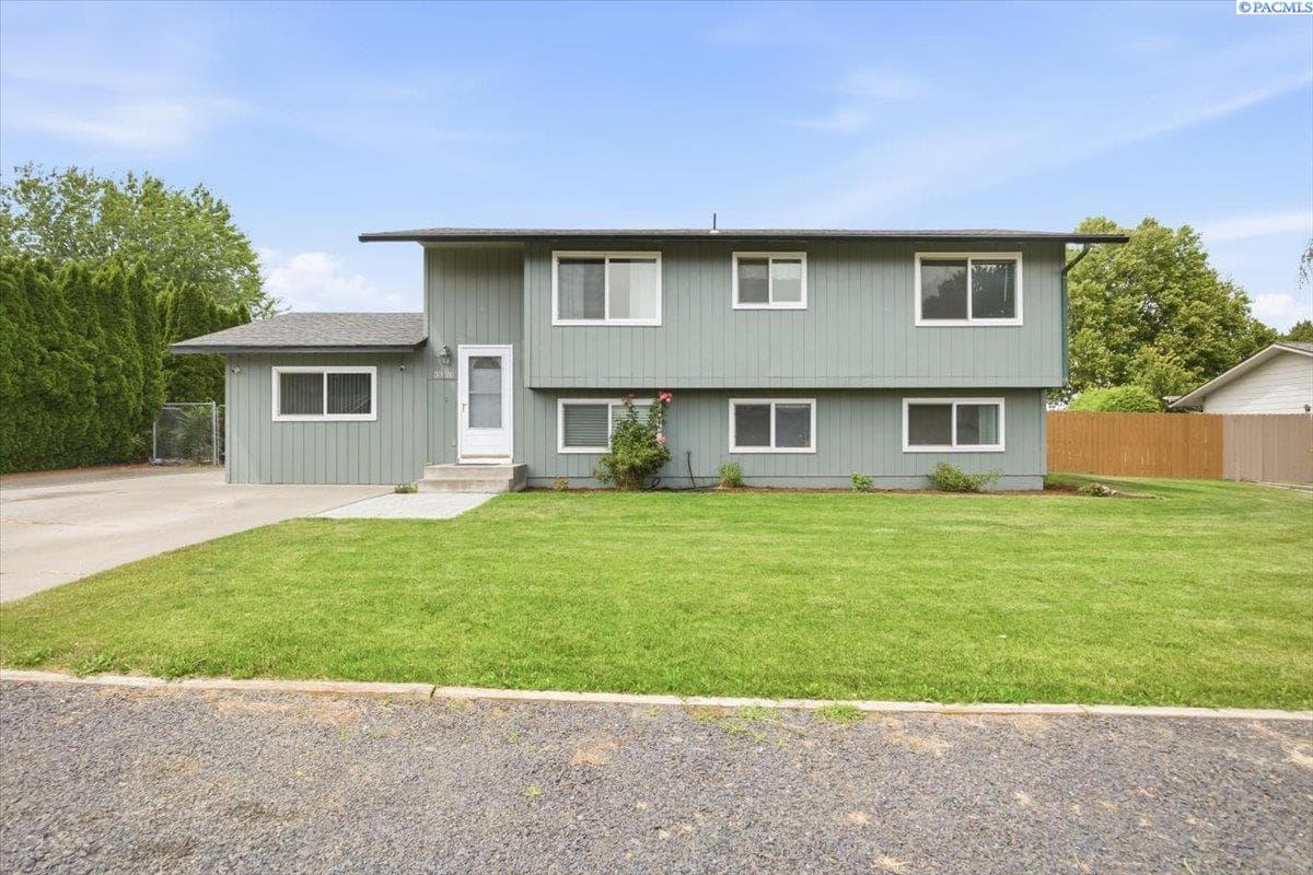 3326 23rd Ave
