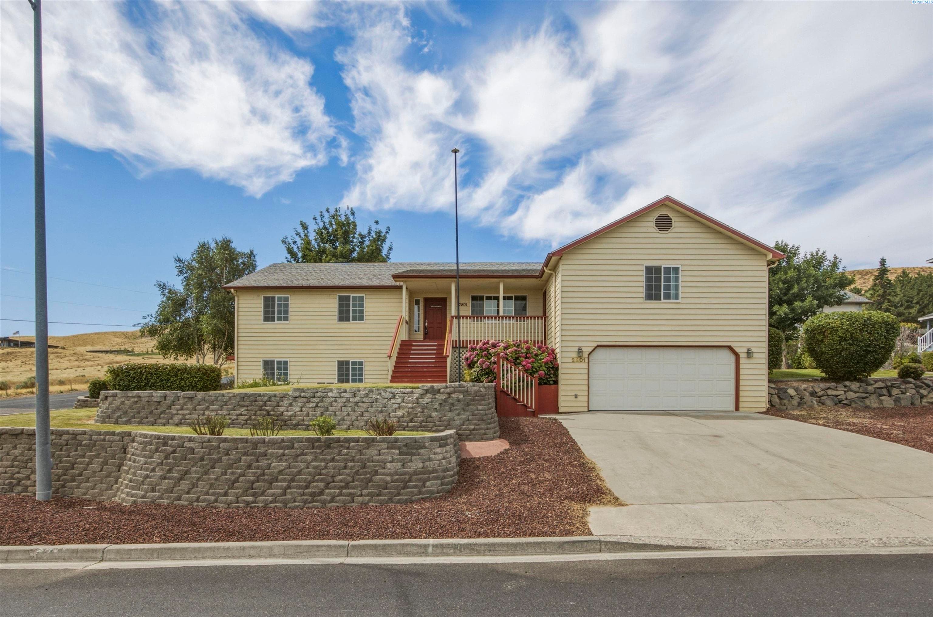 2801 46th Ave